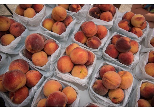 Ashtabula Farmers Market peaches