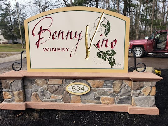 Benny Vino Winery Sign