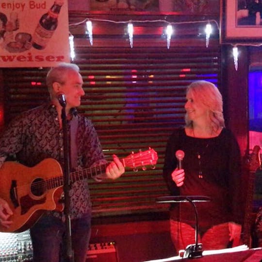 Kelly & Randall (LIVE MUSIC) @ Debonne Vineyards