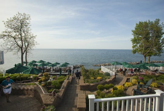 The Lakehouse Inn Winery patio lake view